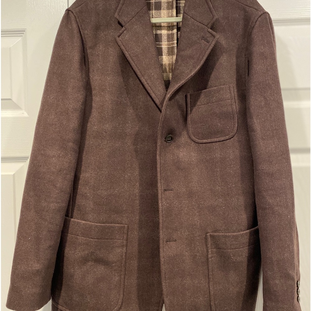 Perry Ellis Men’s brown coat. 44 Reg